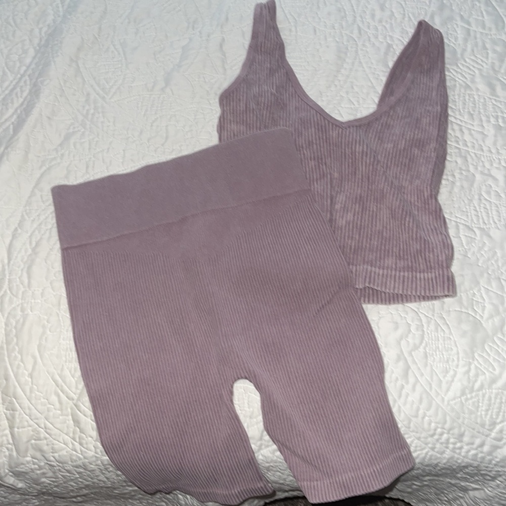 ribbed biker shorts/tank set